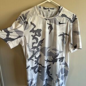 Nike Pro White and Gray Camo Tee